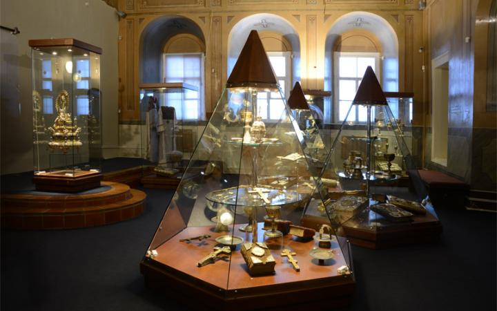 Exhibition of ancient Russian decorative and applied art
